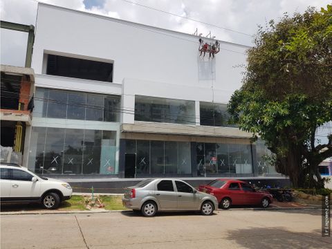 arriendo locales comerciales 80 mts