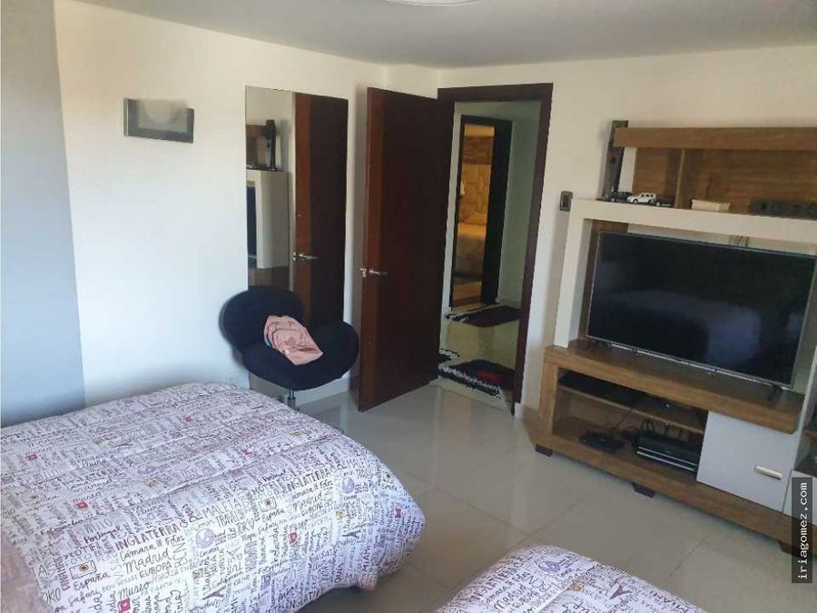 venta de apartamento usado en el tabor