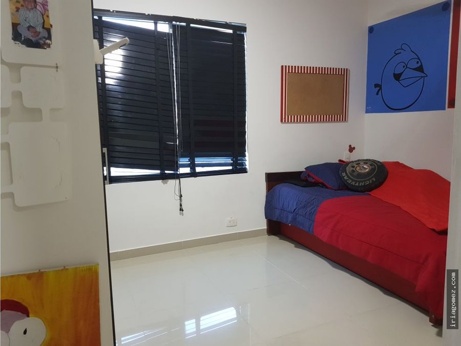 vendo casa conjunto castellana real