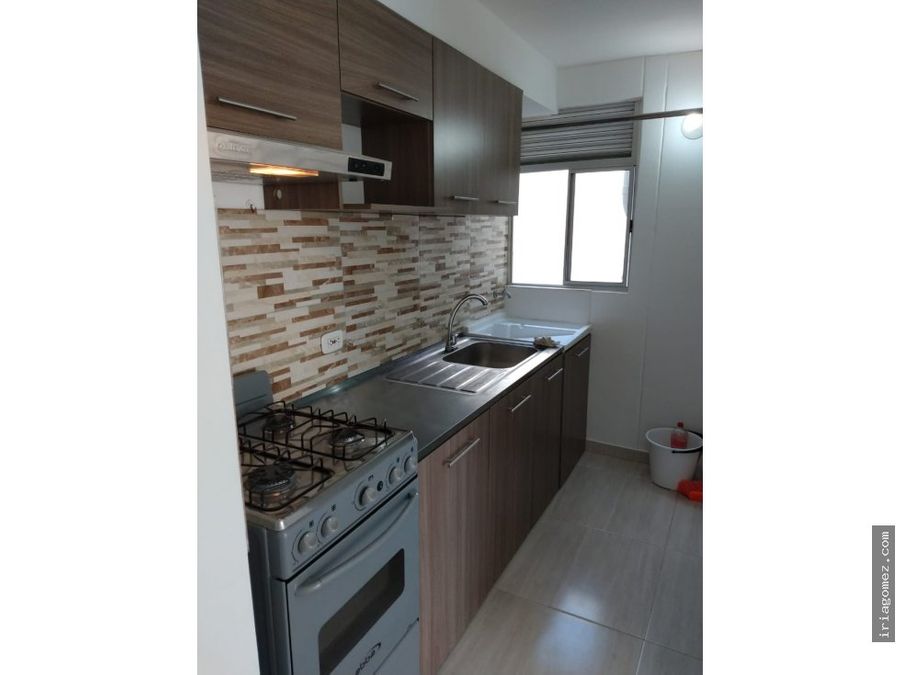 alquilo apartamento en barranquilla golondrinas