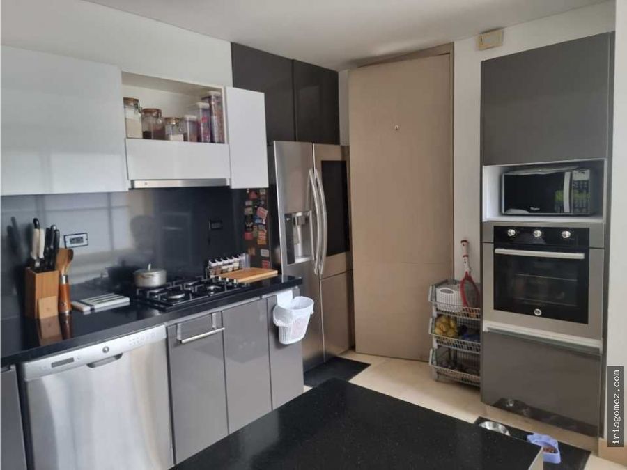 vendo penthouse en portal de genoves