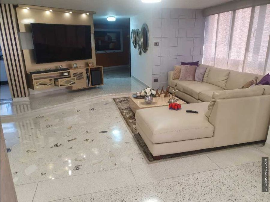 venta de apartamento usado en el tabor