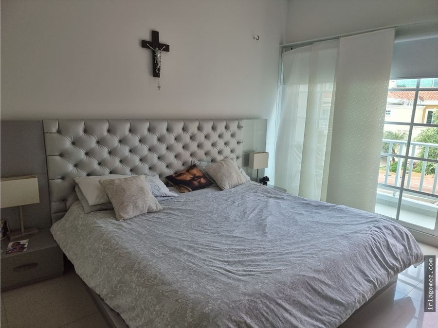 vendo casa conjunto castellana real