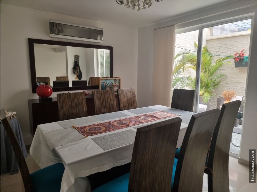 vendo casa conjunto castellana real