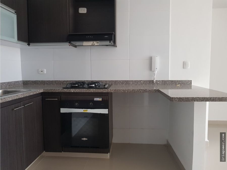 alquilo apartamento en barranquilla
