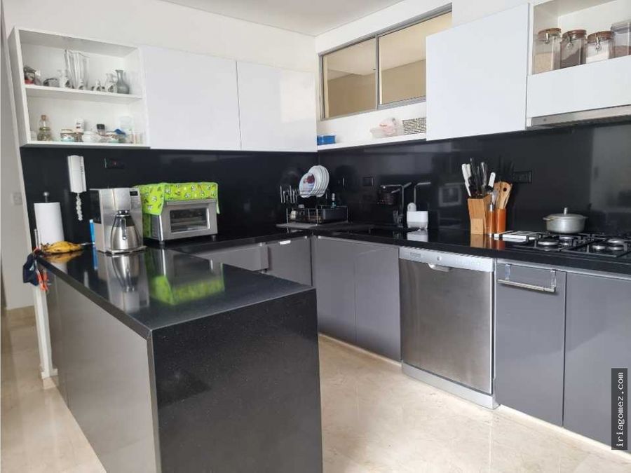 vendo penthouse en portal de genoves
