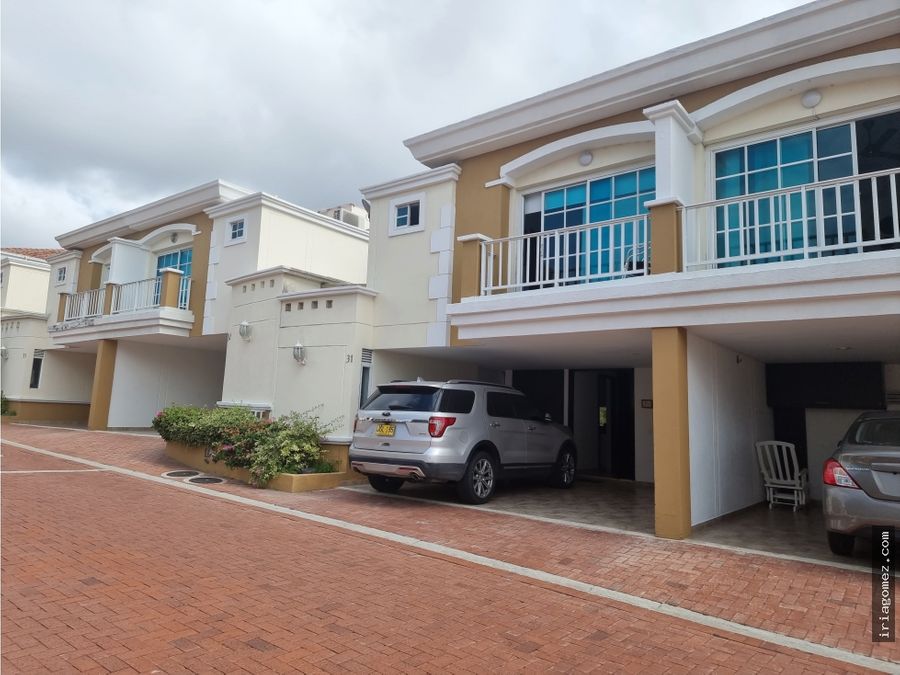 vendo casa conjunto castellana real