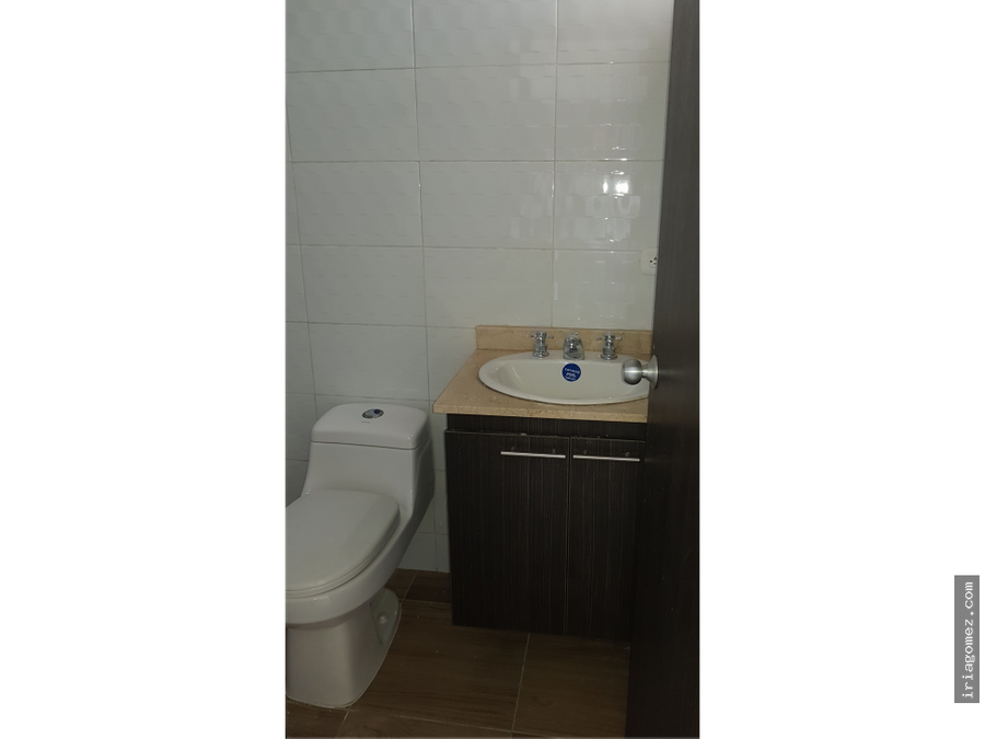alquilo apartamento en barranquilla