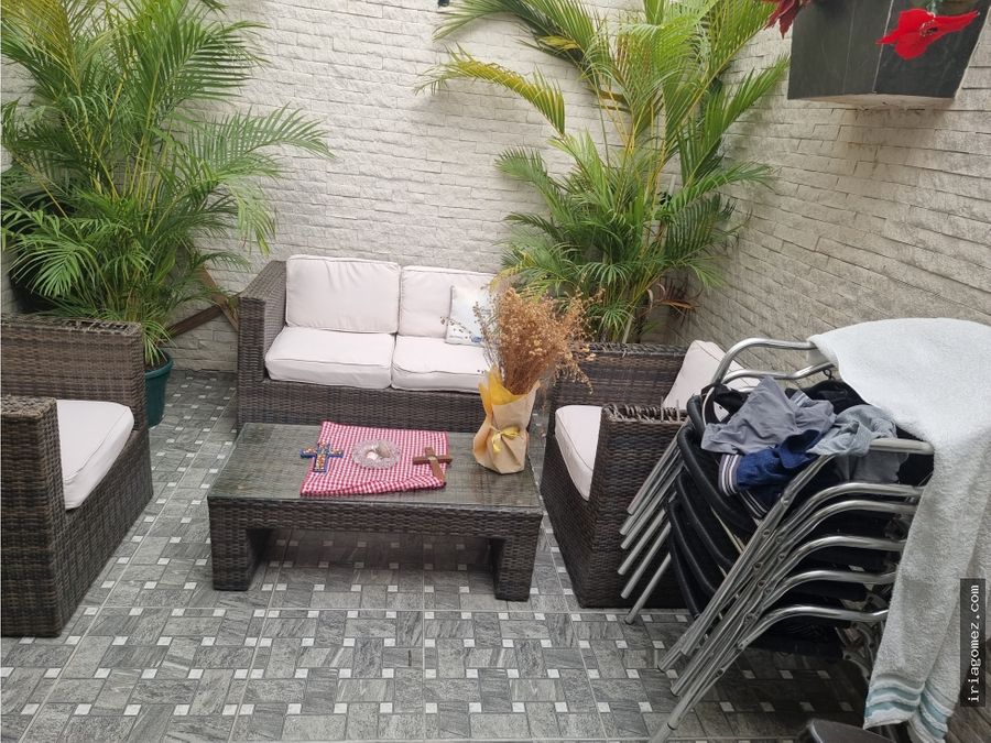 vendo casa conjunto castellana real