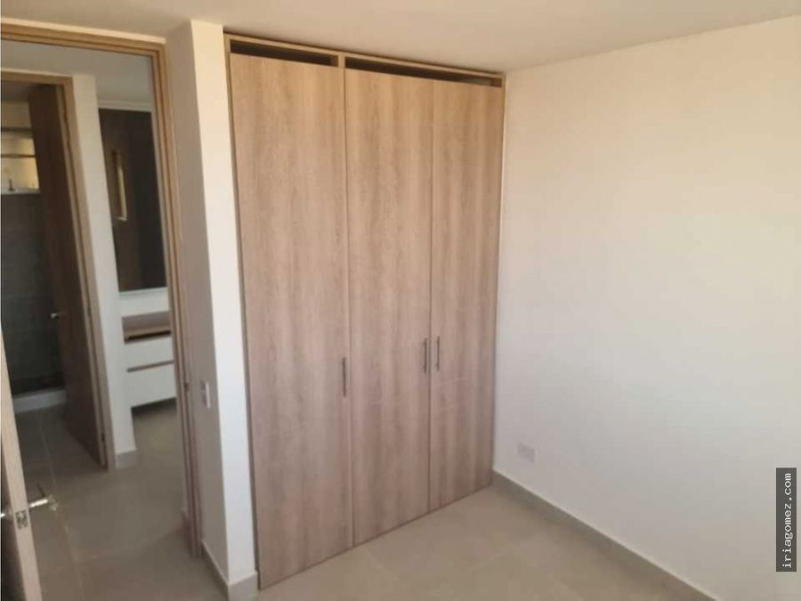 alquilo apartamento en zafiro