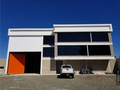 venta de bodega via juan mina rentando