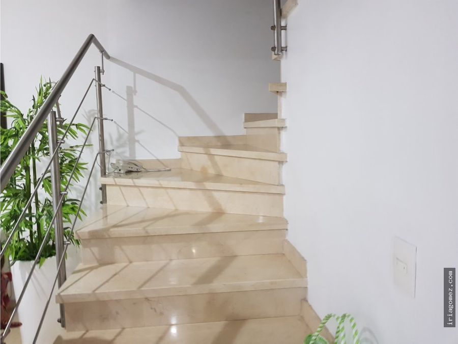 vendo casa conjunto castellana real