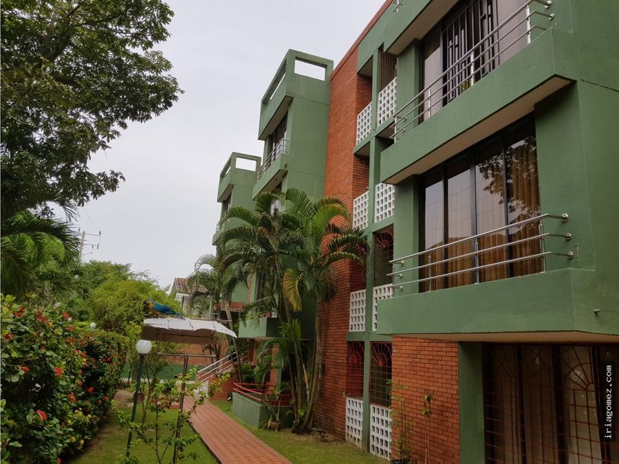 venta apartamento riomar usado
