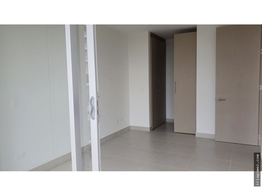 alquilo apartamento en green park barranquilla