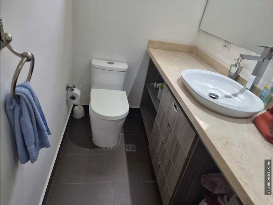 venta de apartamento usado en riomar