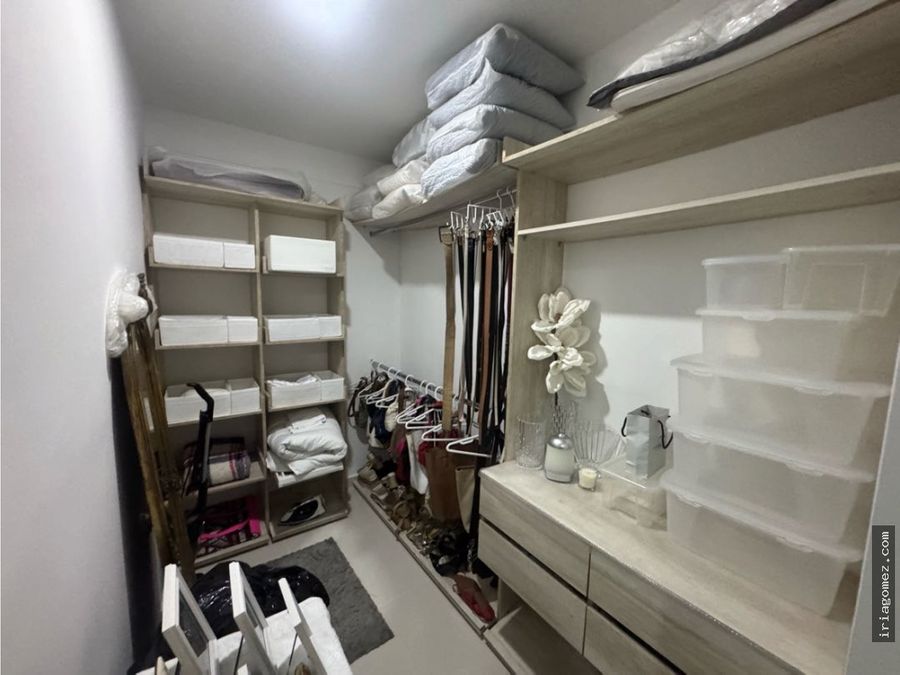 venta de espectacular apartamento en bolonia