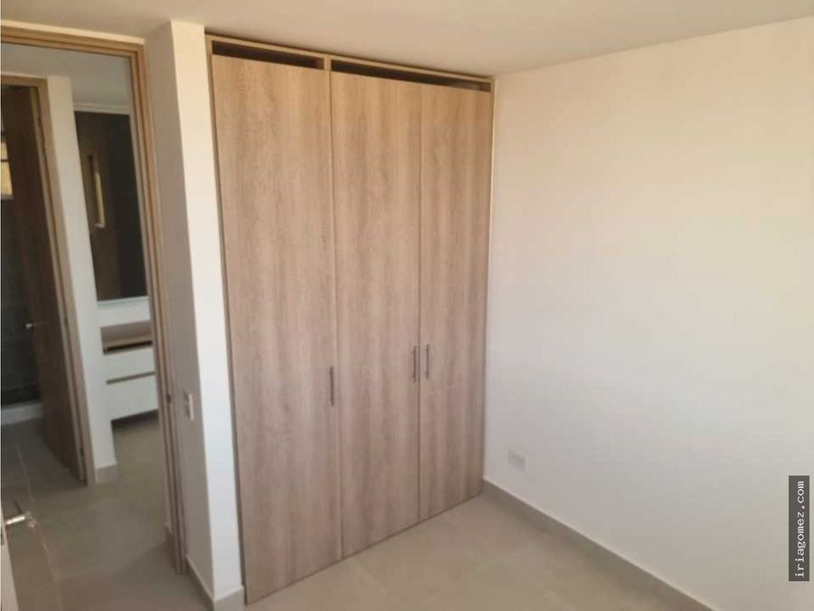 alquilo apartamento en zafiro
