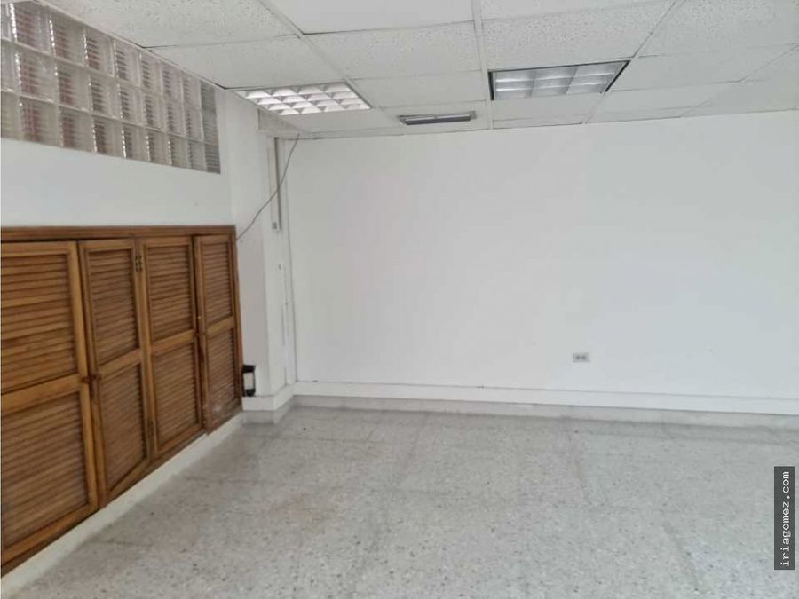 alquilo local semi adecuado