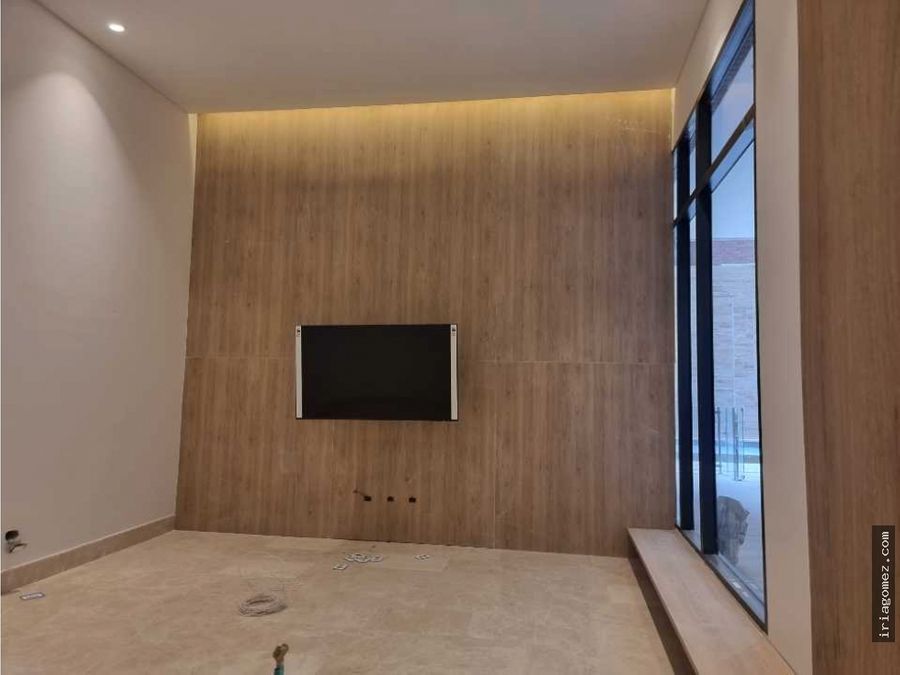 venta de lujoso apartamento torres de dilugano