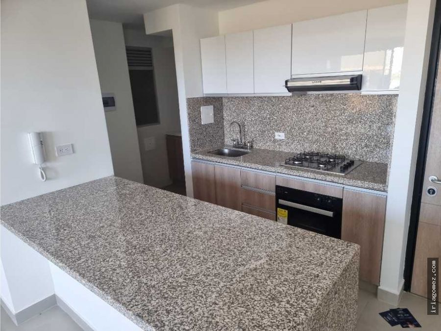 alquilo apartamento en zafiro