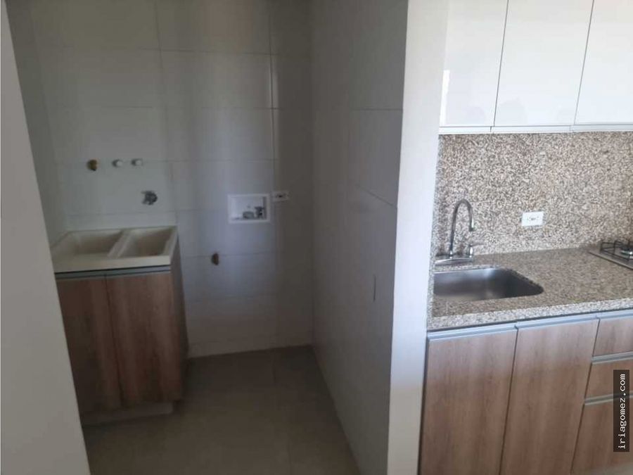 alquilo apartamento en zafiro