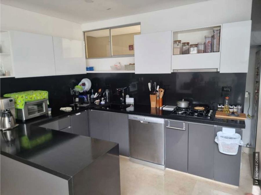 vendo penthouse en portal de genoves
