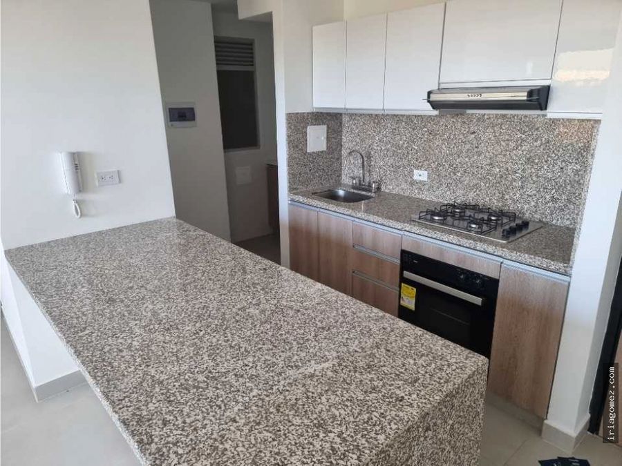 alquilo apartamento en zafiro