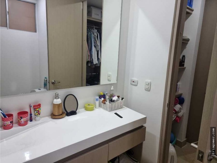 vendo penthouse en portal de genoves